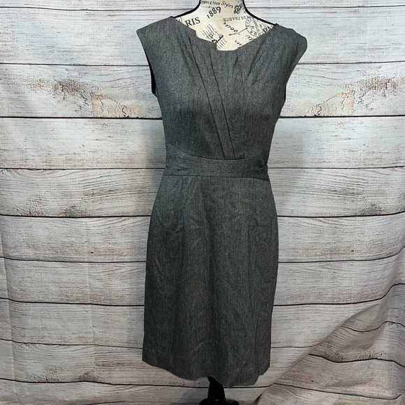 Classiques Entier Dress Sleeveless Pleated Front Herringbone Gray Size 6 - Picture 1 of 9